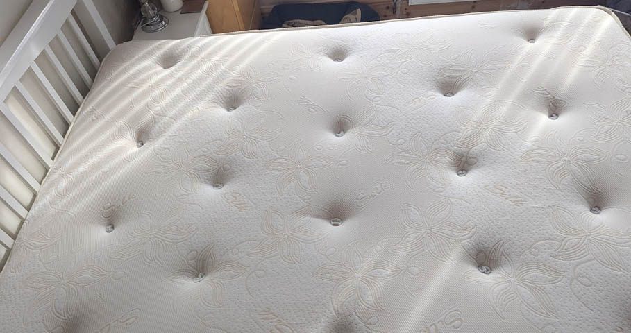 Mattress cleaning on Wirral Birkenhead